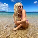 Emma Meisel Instagram - I’ve been staring at edge of the WATER Waimea Valley and Falls