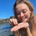 Emma Meisel Instagram - Leetle hermit crab 🥰 Waikiki, Hawai’i