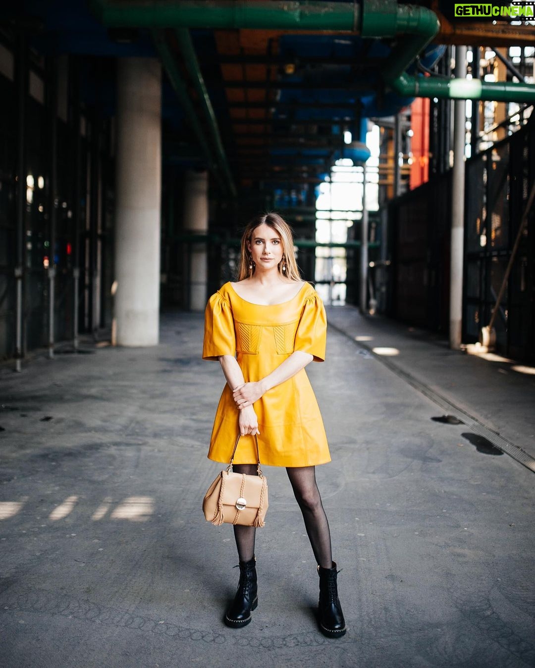 Emma Roberts Instagram - @chloe ☀️ always an incredible show!
