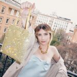 Emma Roberts Instagram - Prada 💙 Milan 🇮🇹 you were a dream! @prada 👗 @britelkin 👠 @bobbyeliot 💇🏼‍♀️ @benjaminpuckey 💄 @tylerjoe 📸
