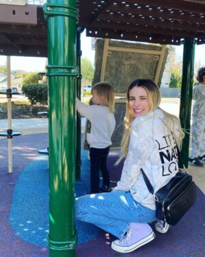 Emma Roberts Instagram - park day with my angel boy ❤️