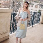 Emma Roberts Instagram - Prada 💙 Milan 🇮🇹 you were a dream! @prada 👗 @britelkin 👠 @bobbyeliot 💇🏼‍♀️ @benjaminpuckey 💄 @tylerjoe 📸