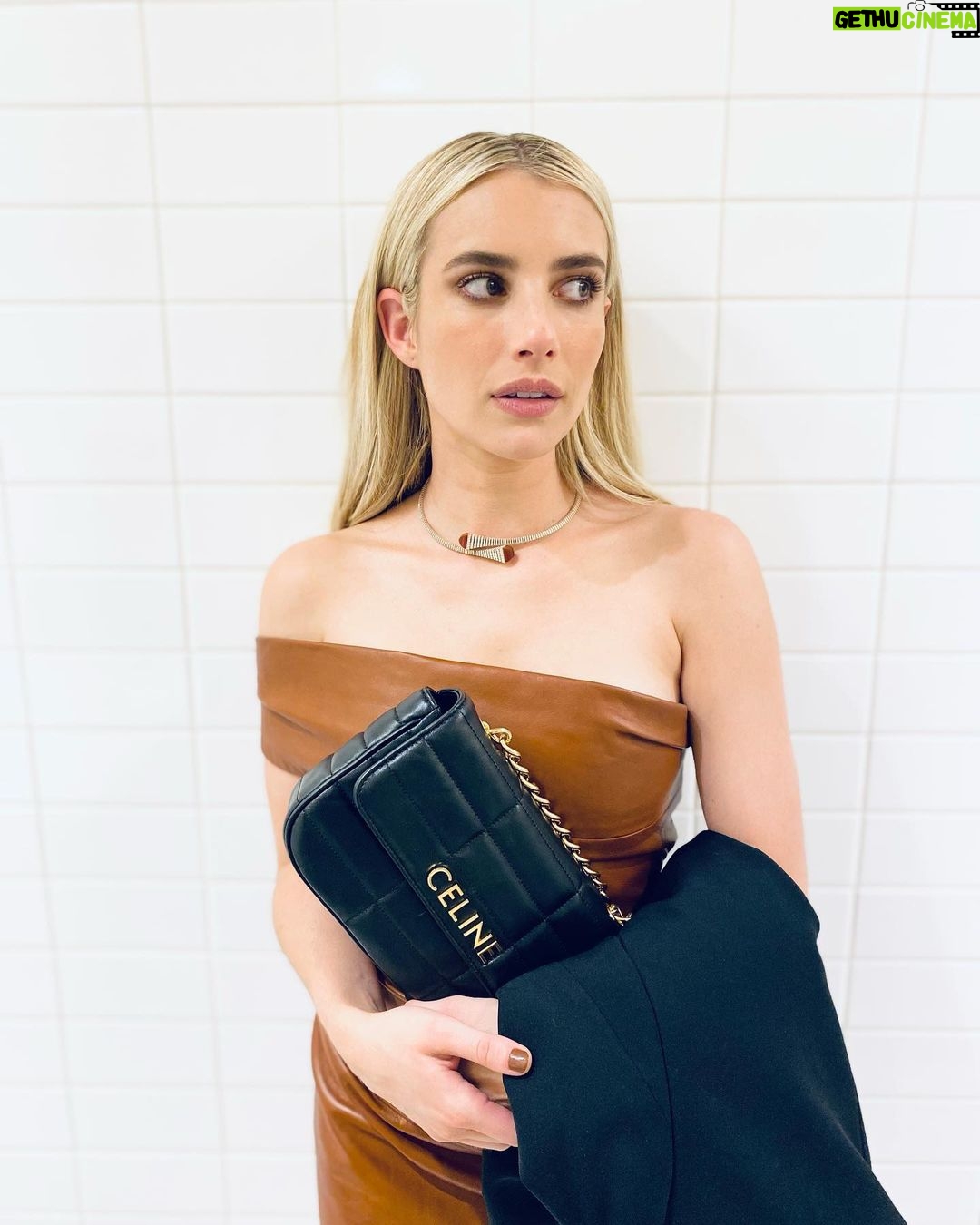 Emma Roberts Instagram - @celine 🤎 #celinematelasse 🖤 📸 @britelkin