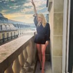 Emma Roberts Instagram - Paris & @montblanc you’re always a good idea ❤️🌃🥐