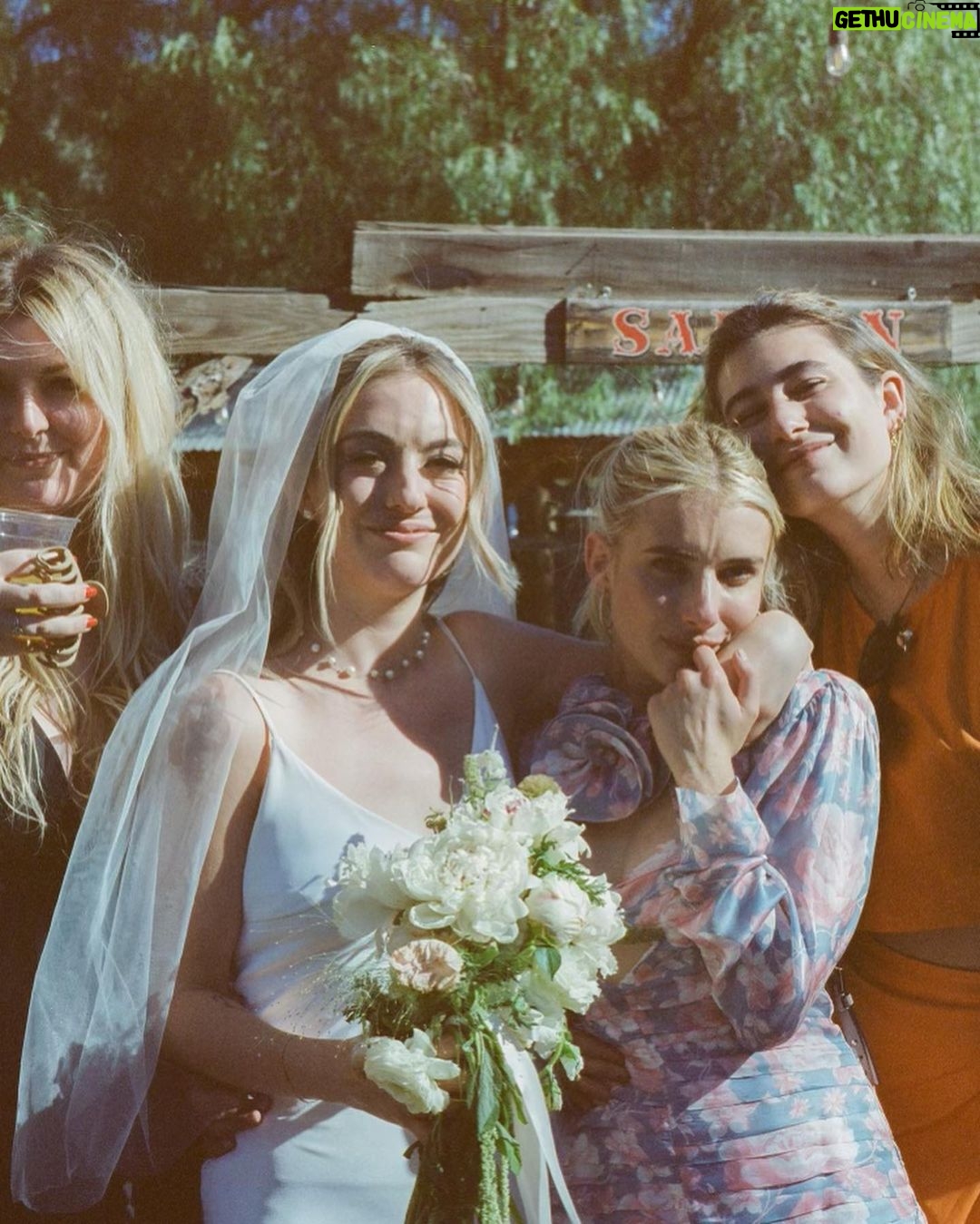 Emma Roberts Instagram - 2022 you were alright after all 💕 💫