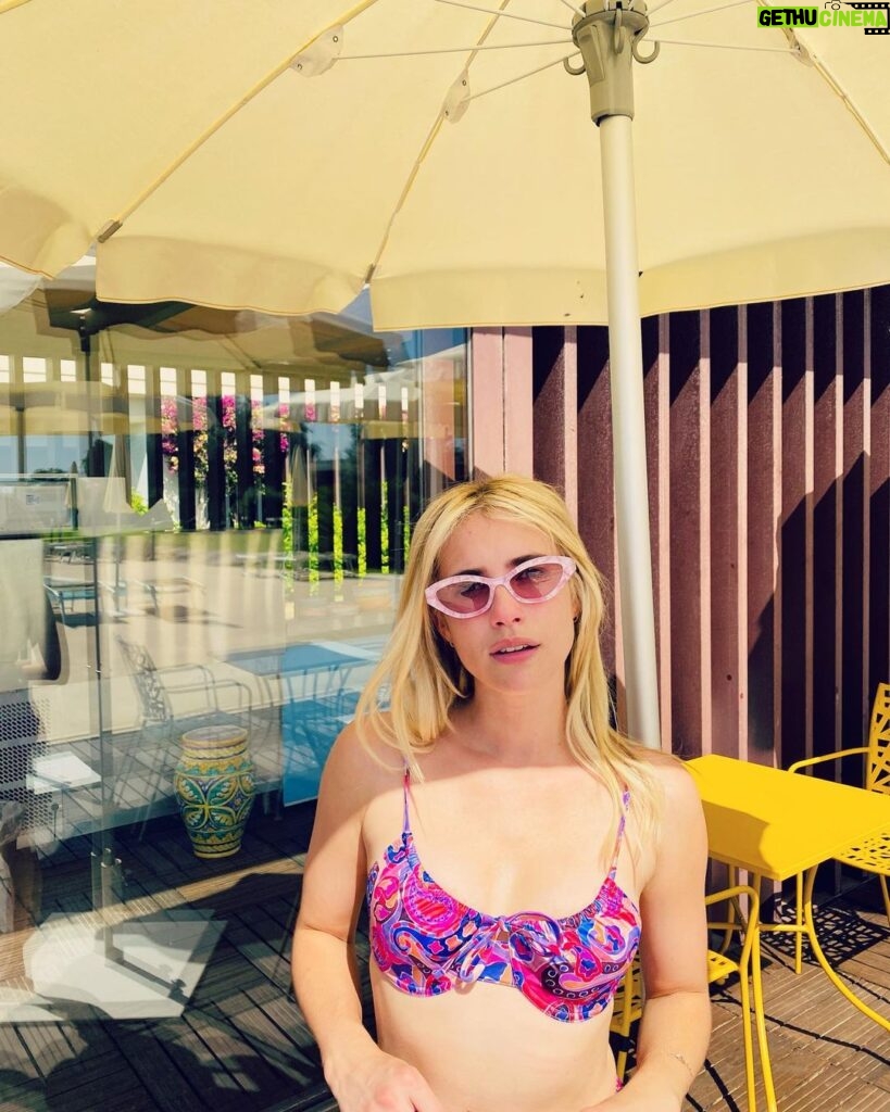 Emma Roberts Instagram - “She really does hate parties and crowds and she really does love people one by one in such a way that she's bound to always be involved in parties and crowds.” - #evebabitz 💕👒👙