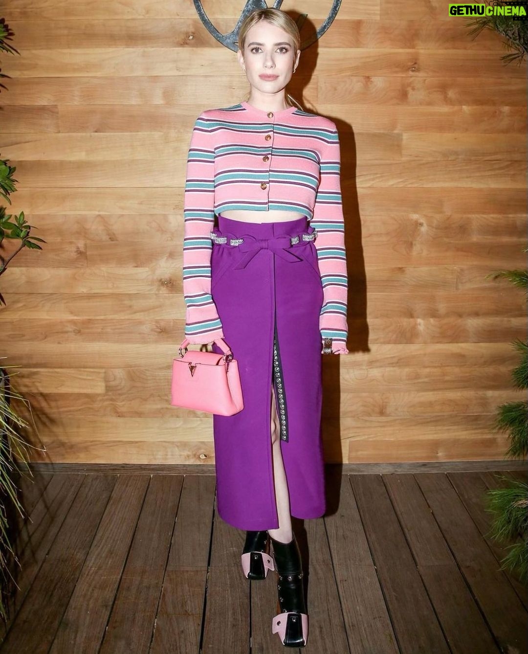 Emma Roberts Instagram - It was the perfect evening with the perfect people @noburestaurants ⭐️ @louisvuitton @nicolasghesquiere 💕styled by @elkin @britelkin 💎