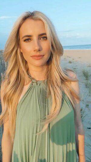 Emma Roberts Instagram - Beautiful night with @zimmermann 🧜‍♀️ 💚 @jodieboland