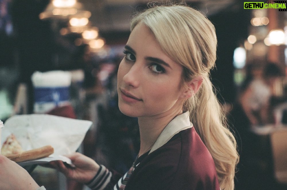 Emma Roberts - 731.5K Likes - #throwbackthursday #nerve @hurricanejoost @relson__ ⚡️
📸 @harrymcnally