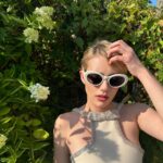 Emma Roberts Instagram - “I have tried the way of the misanthrope, the way of the deviant, the philosopher, the observer, the pretender. But there is one road I have not seriously considered walking down, have not permitted myself to. Perhaps it is time.” @ceejthemoment #maevefly @belletrist 🤍