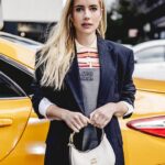 Emma Roberts Instagram - Wir folgen @EmmaRoberts auf Schritt und Tritt in die neue Saison! 🤌✨ In unserer Februar-Ausgabe macht sie New York City unsicher – und das in urbanen Looks mit unwiderstehlichem Charme. Neben 16 Seiten davon, liefern wir dir auch ein doppelseitiges Interview mit der Schauspielerin, in dem sie über ihre Rolle in ‘American Horror Story’ sowie ihre Looks vor und abseits der Kamera spricht. Ab morgen am Kiosk erhältlich! 💗 . Fotos: Tyler Patrick Kenny/Tunnel Media Group Styling & Creative Direction: Lynn Schmidt Haare: Ryan Trygstad/Crosby Carter Management Make-Up: Benjamin Puckey/The Wall Group Maniküre: Noriko Yamanaka/See Management Assistenz Foto: Reno Ronquillo, Madi Sileo  Assistenz Styling: Anastasia Vraka Produktion: Tunnel Media Group Interview: Luca Sistig . Wir bedanken uns bei @themarkhotelny für die freundliche Unterstützung! . #instyle #instylegermany #emmaroberts