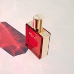 Emma Roberts Instagram - Give the gift of feeling ALIVE this holiday season 🎁 @boss #BOSSAlive #BeYourOwnBOSS 🪩 💃