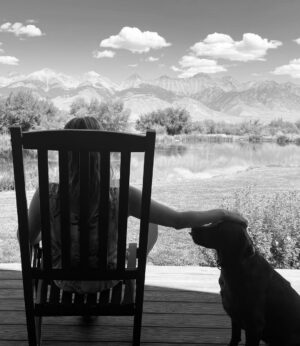 Emma Roberts Instagram - i heard summer is over ? ⛰️🏖️🎣 ☀️