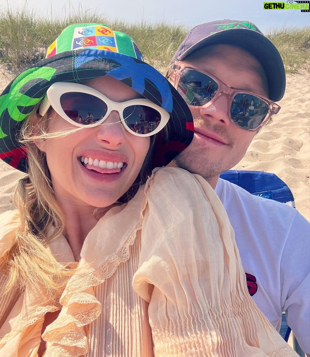 Emma Roberts - 502.8K Likes - i heard summer is over ? ā°ļøšļøš£ āļø