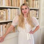 Emma Roberts Instagram – STACKED featuring @emmaroberts 📚 Emma brought in the wonderful team @lastbookstorela @jennahipp to curate her bedroom library. The task at hand: to source books she loves by her favorite authors, some really cool covers and special editions all in a muted and creamy color pallet. They delivered! 

Check out the tour of her bedroom Stacks and shop the mentioned books in our Instagram story and above highlight. Don’t forget to shop your local indie for #independentbookstoreday today and always ❤️