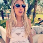 Emma Roberts Instagram – I don’t know what I like more…the desert or dessert 🌴 🍦
