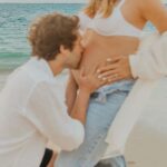 Emmy Buckner Instagram - Cayden’s parents 💙 📸 @kaybrookephotography Lanikai Beach