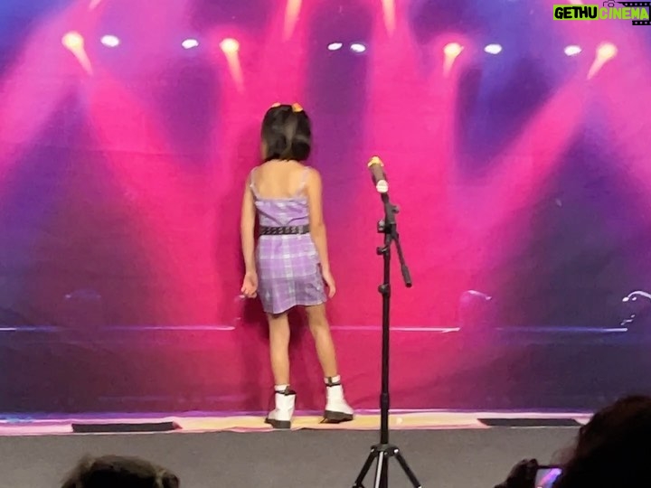 Emmy Buckner Instagram - best show ever. this account is turning into an @emmymattingly fan account !!! 👑👏🏽❤️🔥