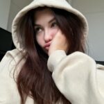 EnjoyPhoenix Instagram – October Dump 🎞️

1. Anniversaire Flou 🌫️
2. Oupsi 👀
3. Je suis un cliché yes ✨
4. Champagne Shower 🍾
5. Ça pleure fort ici 🥲
6. Un siècle d’écart 🤍
7. Le confort >>> le reste 
8. Seul les vrais savent 🔔 Paris, France