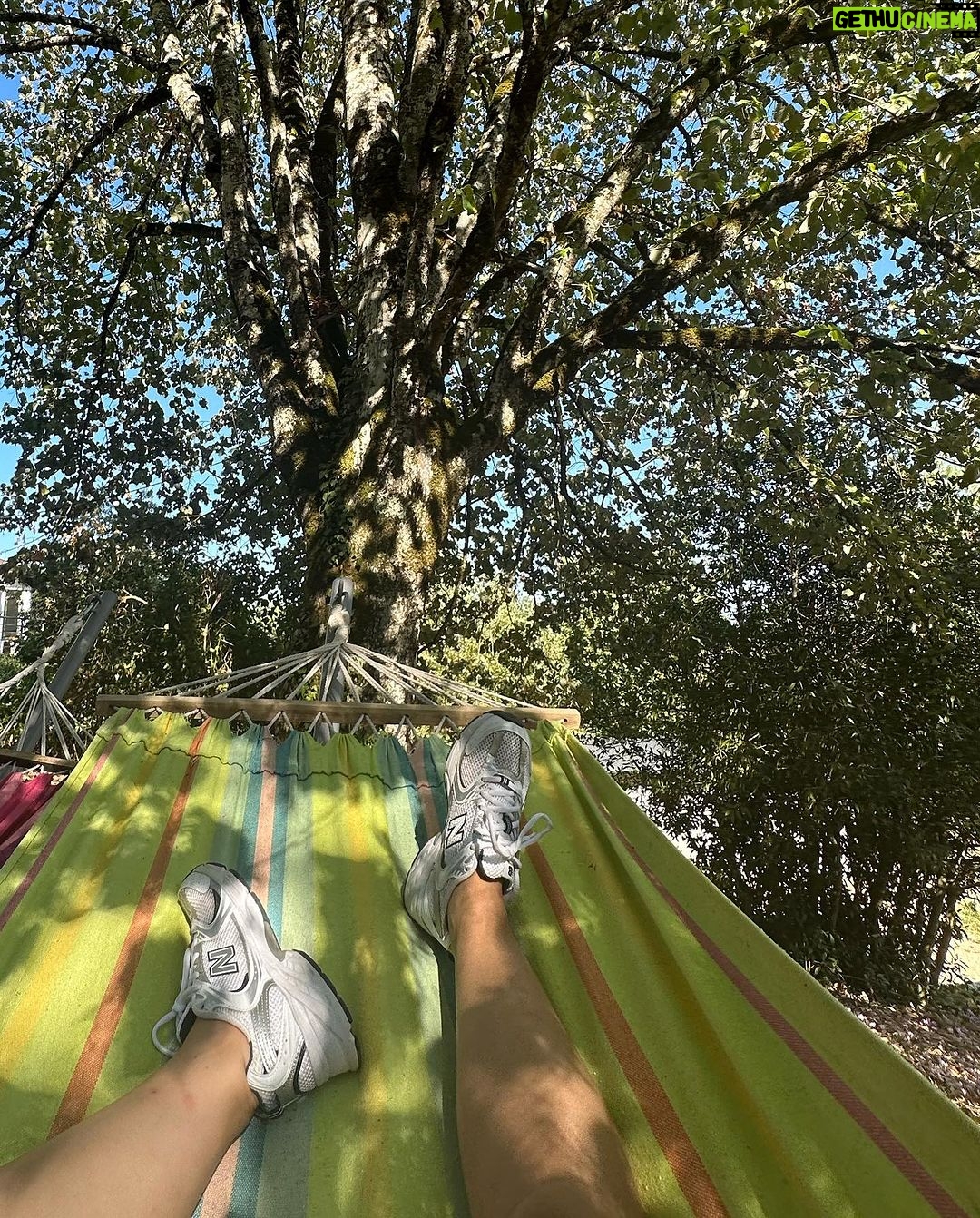 EnjoyPhoenix Instagram - Un EVJF, du soleil, de l’amour et de la détente, bref un bon week-end 💖 Dans quelque semaines ma petite sœur sera mariée ✨ Parmilieu, Rhone-Alpes, France