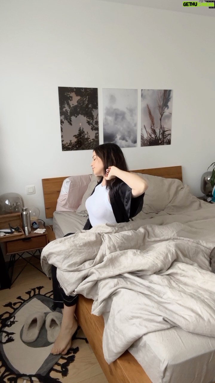 EnjoyPhoenix Instagram - je suis coupable j’avoue 🥹 qui était déjà là ??