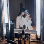 EnjoyPhoenix Instagram - ⚡️CONCOURS ⚡️ À l’occasion du Good Hair Day, on vous propose de gagner le tout nouveau (déjà iconic) GHD Duet Style ! 🖤 ( 399€ ) GHD a réalisé l’impossible : sécher et lisser avec un seul outil ! Oui oui vous avez bien lu 🫣 Le premier lisseur séchant 2-en-1 qui sèche et lisse en simultané pour un coiffage facilité et un résultat exceptionnel SANS AUCUN dommage, je vous promets que c’est HALLUCINANT. ⚡️ Pour participer : - Suivre les compte @ghdfrance et @enjoyphoenix ⚡️ - Tag en commentaire 2 personnes qui voudraient aussi le gagner 🖤 - Repost la photo dans ta story 🫶🏻 (oui ça marche si ton compte est en privé 🕵️‍♂️) Les résultats seront annoncés le 2 avril, bonne chance 🫣 (Concours terminé) #ghdduetstyle #collaboration #ghdfrance