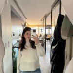 EnjoyPhoenix Instagram - Ce dump il respecte R 🤡 1. C’est pas la Fashion week ici, on souffre 🥲 2. Fatchigué but cute 💁🏻‍♀️ 3. Mes stars ✨ 4. La pleine lune qui m’a tabassée 🌚 5. Je vois + ma valise que mon mec ☹️ 6. Les entretiens annuels m’ont roulés dessus 😵‍💫 Paris, France
