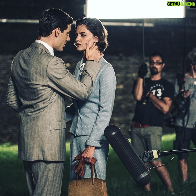 Enrico Oetiker Instagram - “Nicoletta...” “...Sì?” “Ma dove cazzo abbiamo parcheggiato?!” “Non lo so, Riccardo, non lo so...” Semicit. Ph. @francooberto @ilparadisodellesignorerai @rai1official @raiplay_official Castello Sforzesco di Milano
