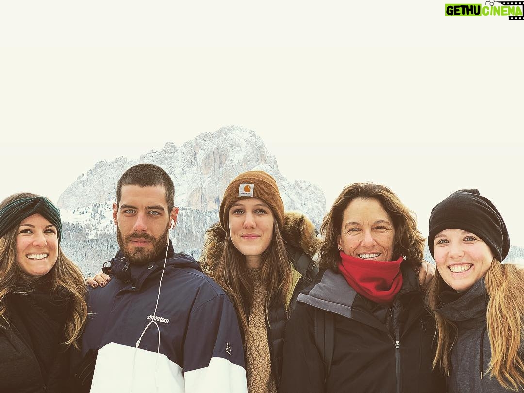 Enrico Oetiker Instagram - Women of my life π―ββοΈπΊπ»π―ββοΈ Selva Di Val Gardena, Dolomiti, Italia