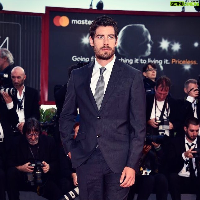 Enrico Oetiker Instagram - About last night 🔴 Total look @etro Thanks to @lorealmakeup and @mpunto_comunicazione . . . . . . . . #venezia74 #redcarpet #enricoetiker #style #actorslife Hotel Excelsior Venice Lido Resort