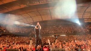 Enrique Iglesias Instagram - Chicago 2 🔥🔥🔥❤️❤️❤️ Allstate Arena