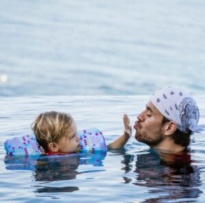 Enrique Iglesias Instagram - Please, no more kisses 🥺😢😭