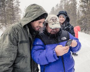 Enrique Iglesias Instagram - good times behind the scenes #DESPUESQUETEPERDI #TBT @jonzmen