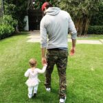 Enrique Iglesias Instagram - Celebrating all the women around the world today, and every day!! Celebrando las mujeres hoy y todos los días #internationalwomensday Florida