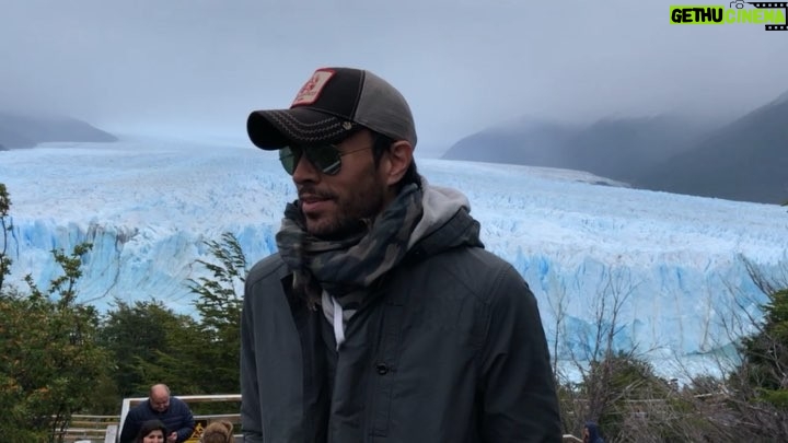 Enrique Iglesias Instagram - El Calafate muchas gracias por todo vuestro cariño!!!! 🙏🏻❄️🇦🇷 😁 Glaciar Perito Moreno, Argentina