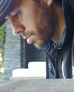 Enrique Iglesias Instagram - 🔬...