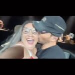 Enrique Iglesias Instagram - To all my eiFANS #happynewyear!!! sending all of you lots of love 🤟🤟🤟
