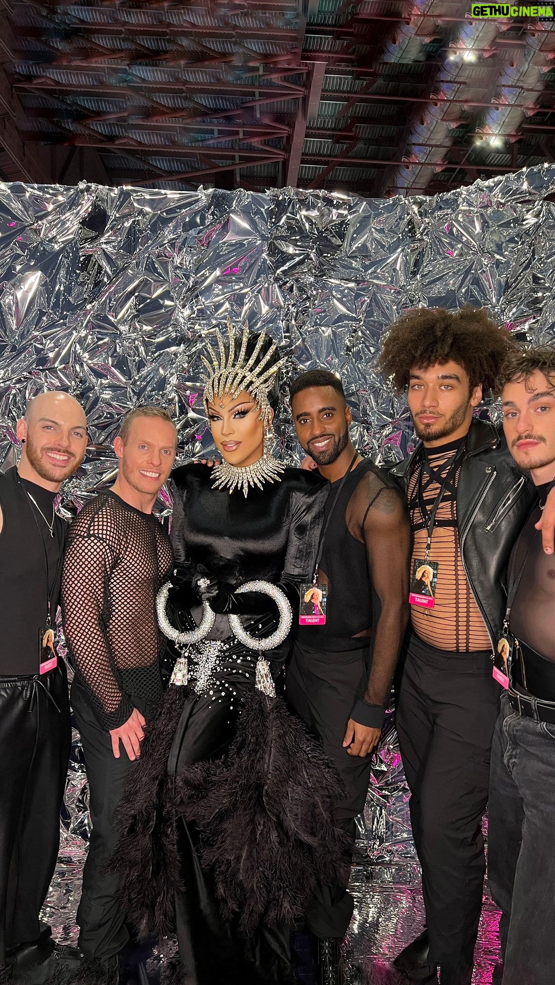 Envy Peru Instagram - What an amazing first day to start @rupaulsdragcon UK! See you again today at the Envy Peru x @bookingcom booth - E55 on Henny Lane! @wowpresentsplus @rupaulsdragrace @worldofwonder @rupaulsdragcon @dragraceholland #rupaulsdragcon #excellondon #rupaulsdragconuk #rupaulsdragrace #dragconuk #rupaulsdragcon2024 #worldofwonder #wowpresentsplus ExCeL London