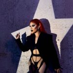 Envy Peru Instagram - @muglerofficial 🖤 Celebrating 30 years of MUGLER Angel 💫 🎥: @edgar_cano #mugler #muglerangel #loreal #fashion #makeup