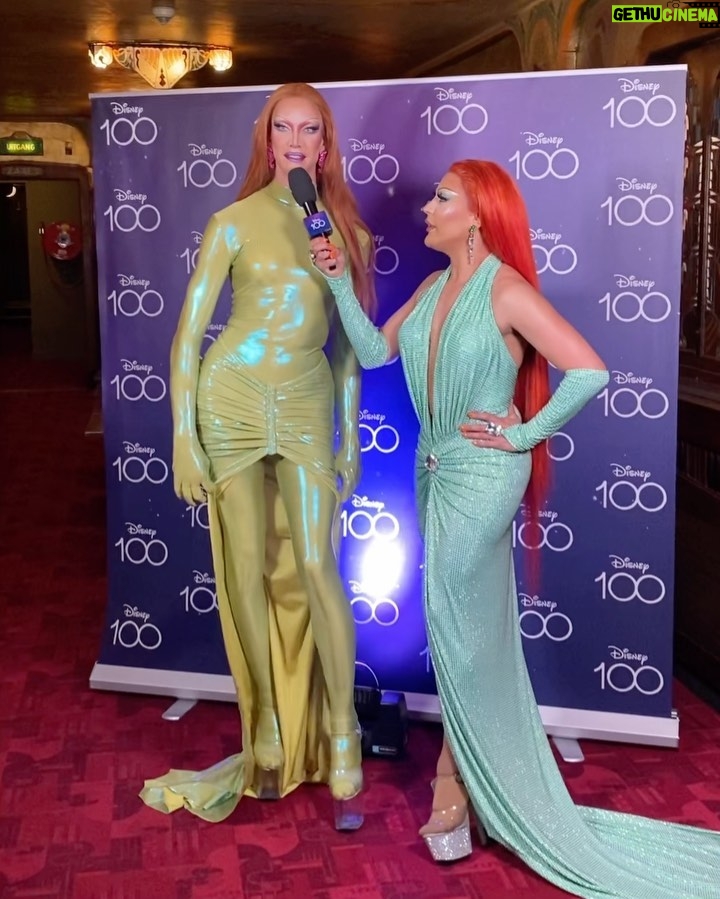 Envy Peru - 28.5K Likes - 🔱🐠 The Little Mermaid 🧜🏼♀️ 🦀
What an amazing movie premiere @disneynl organised. I was so excited to see The Little Mermaid in live action and I was mind blown. There was a time when this seemed impossible. Beautiful movie and it brought back so many memories from when I was child. Loved it 💙
——
Photo 1, 3-5: @edwinsmulders
——
#thelittlemermaid #disney #Ariel #mermaid #love
