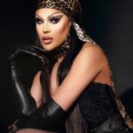 Envy Peru Instagram - Brand new episode of Make Up Your Mind at 20:00u RTL4 🤩🎉 Who is tuning in? Let’s be the best viewed Saturday night show again. Even die anti-draggers een poepie laten ruiken 😙🫶🏽Drag is kunst en liefde. PUNT. —— Photo: @cyrieljacobs Jewellery & accessories: @vandenbergbjorn Gloves: @majestyblack —— #envyperu #makeupyourmind #makeup #transformation #love #dragqueen #rupaulsdragrace