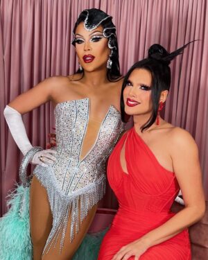 Envy Peru Instagram - 🇵🇪🇪🇸🇲🇽 @rupaulsdragcon UK 2023
Me encantan estas foto’s con estas estrellas 🫶🏼💫❤️
——
📸: @soylaquefui
——
#envyperu #rupaulsdragrace #dragconuk #peru #spain #mexico