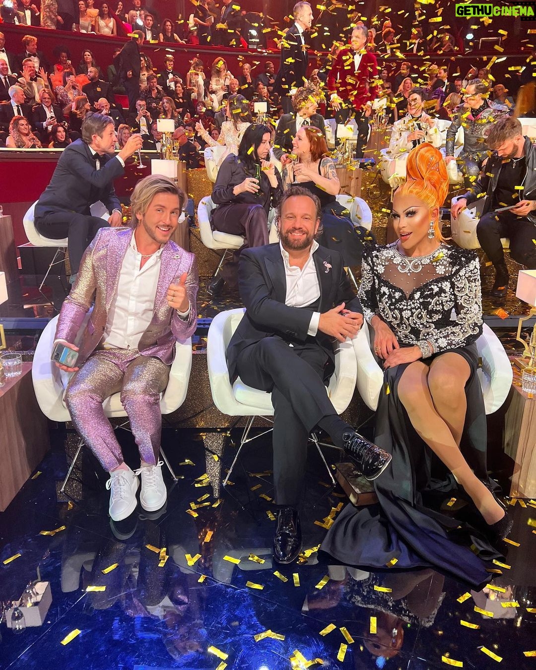 Envy Peru Instagram - Last year I came down from the ceiling as one of the opening acts during the @televizier Ring Gala! This year I was seated front row together with the makers @herrie_makers and @carloboszhard with a nomination for Make Up Your Mind!⭐️ We didn’t snatch the award, but we felt like winners to be nominated for a prime time tv show about the art form of drag. Very grateful to be visible and to represent! What a night! Congratulations to all the well-deserved winners ❤️ —— Photo by: @rubenduipmans Styling: @tommydriessen Hair: @jeanbaptiste.santens Jewellery: @vandenbergbjorn —— #makeup #drag #fashion #powerofmakeup #transformation #instagram #rupaulsdragrace #makeupartist #queen #televizierring #televizier #gala #redcarpet Hotel de l'Europe