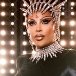 Envy Peru Instagram - Bringing the opulence to @televizier ✨ The look for the Gouden Televizier Ring Gala, the national Dutch television awards!✨ —— Look: @iammamaqueen Hair @parizhair Video: @avrotros Bracelets made by me Headpiece inspired by Thierry Mugler ‘99 Tiara #televizier #televizierringgala #thierrymugler #tiara #redcarpet #queen Televizier-Ring Uitreiking Carre, Amsterdam