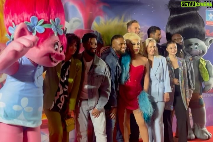 Envy Peru Instagram - Trolls 3, in Harmonie movie premiere alongside this multitalented cast π Nu te zien in de bioscoop! π₯π¬ @universal_nl #trolls #trolls3 #trollsbandtogether #trollsfilm #dreamworks #rupaul #rupaulsdragrace