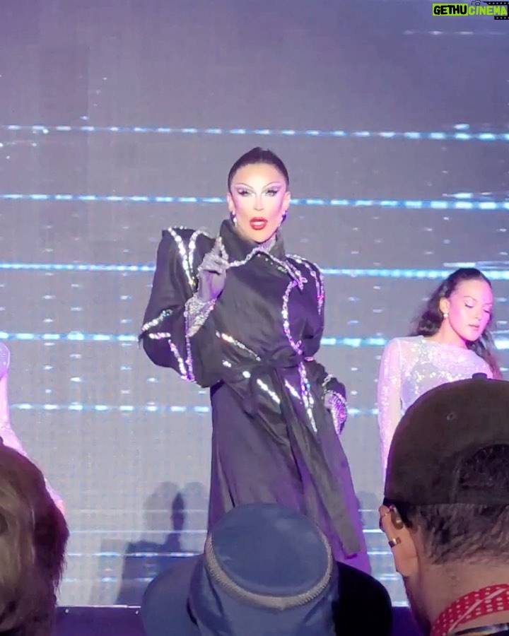 Envy Peru - 21.5K Likes - My first time in Canada 🇨🇦 Montreal was truly one to remember. Thank you so much @ritabagaz and @yannick_brouillette for bringing me to perform during @fiertemontreal 🫶🏼 I had such an unforgettable experience ❤️
What a great stage and line-up of Queens and Kings that shows the art-form in so many amazing ways.
The crowd during the show was also incredible 🤩 Thank you all for the amazing energy and for all the nice words during the M&G ❤️
Big thank you to @bookingcom Travel Proud program and @intercontinentalmontreal for giving me 2 extra stays in your beautiful city ❤️
Hope to be back soon 🍁🇨🇦
Show Video’s: @david___stuart @mimiprettyheart
#fiertemontreal #montrealpride #canada #montreal
