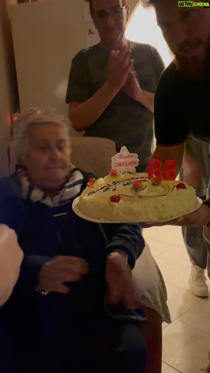 Enzo Salvi - 2.5K Likes - AUGURI BUON COMPLEANNO NONNA ❤️PIERA ❤️ 88 ANNI