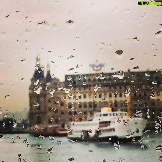 Erdal Küçükkömürcü Instagram - Vapur camından