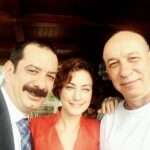 Erdal Küçükkömürcü Instagram - EDHO çekim halleri #edho @emrealptorun @sanemcelikhome #eskiyadunyayahukumdarolmaz #eskiyadizisi