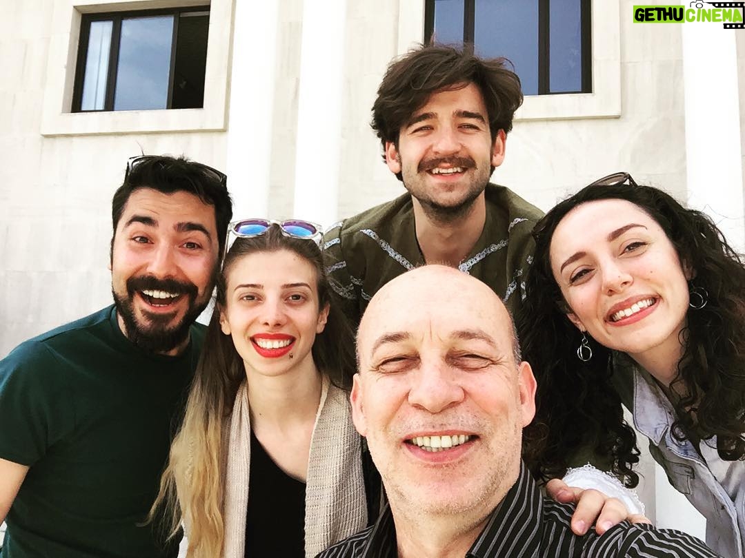 Erdal Küçükkömürcü - 446 Likes - Bilkent MSSF Tiyatro. Mezuniyete 1 ay kala son sınıf öğrencilerimle 😃